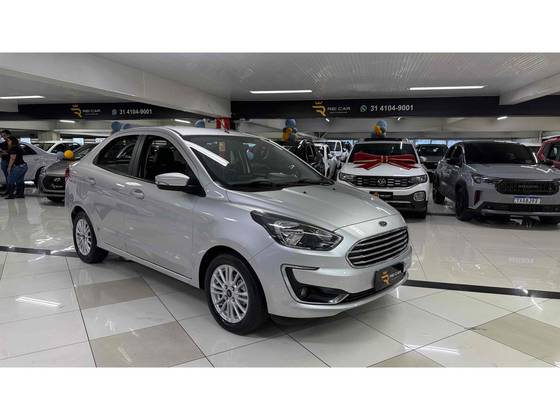 FORD KA 1.5 TI-VCT FLEX TITANIUM SEDAN AUTOMÁTICO